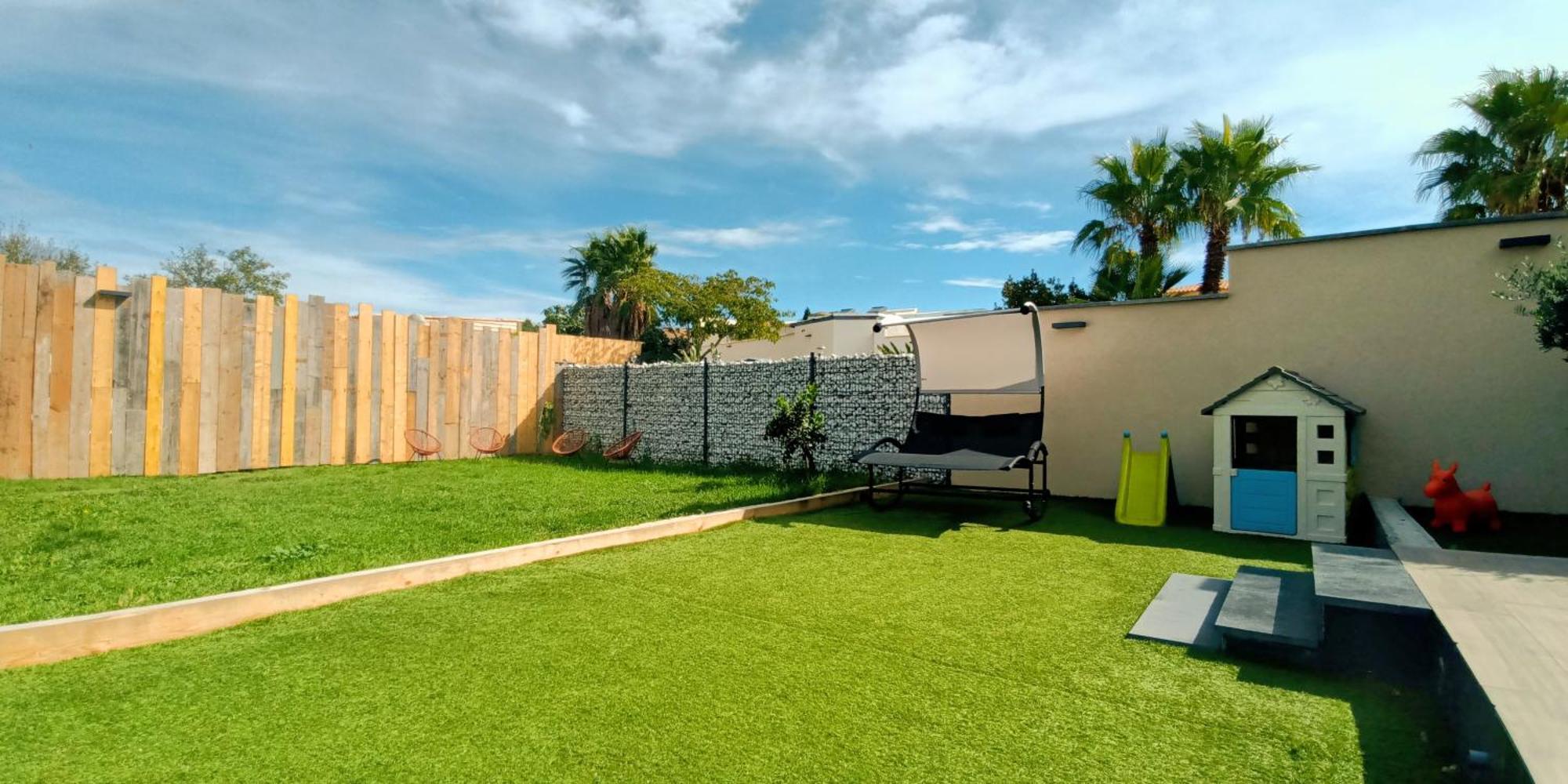 Villa DALI LA GARDE 260m2 Jacuzzi, Sauna, Piscine, jardin 500m2, 5 minutes de la Plage Esterno foto